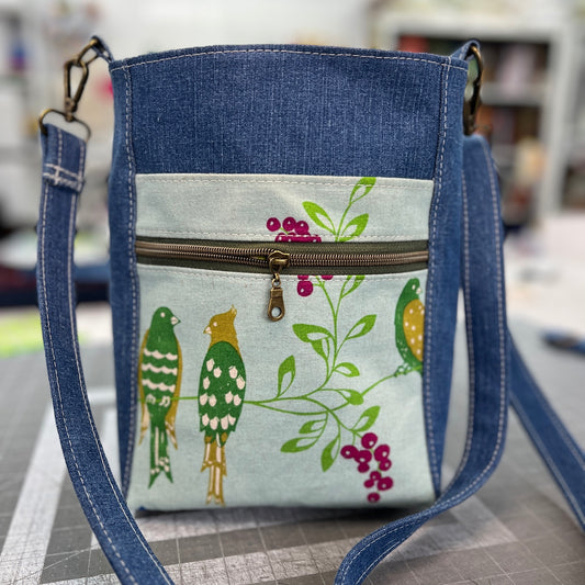 Small Crossbody Kokka Birds 1