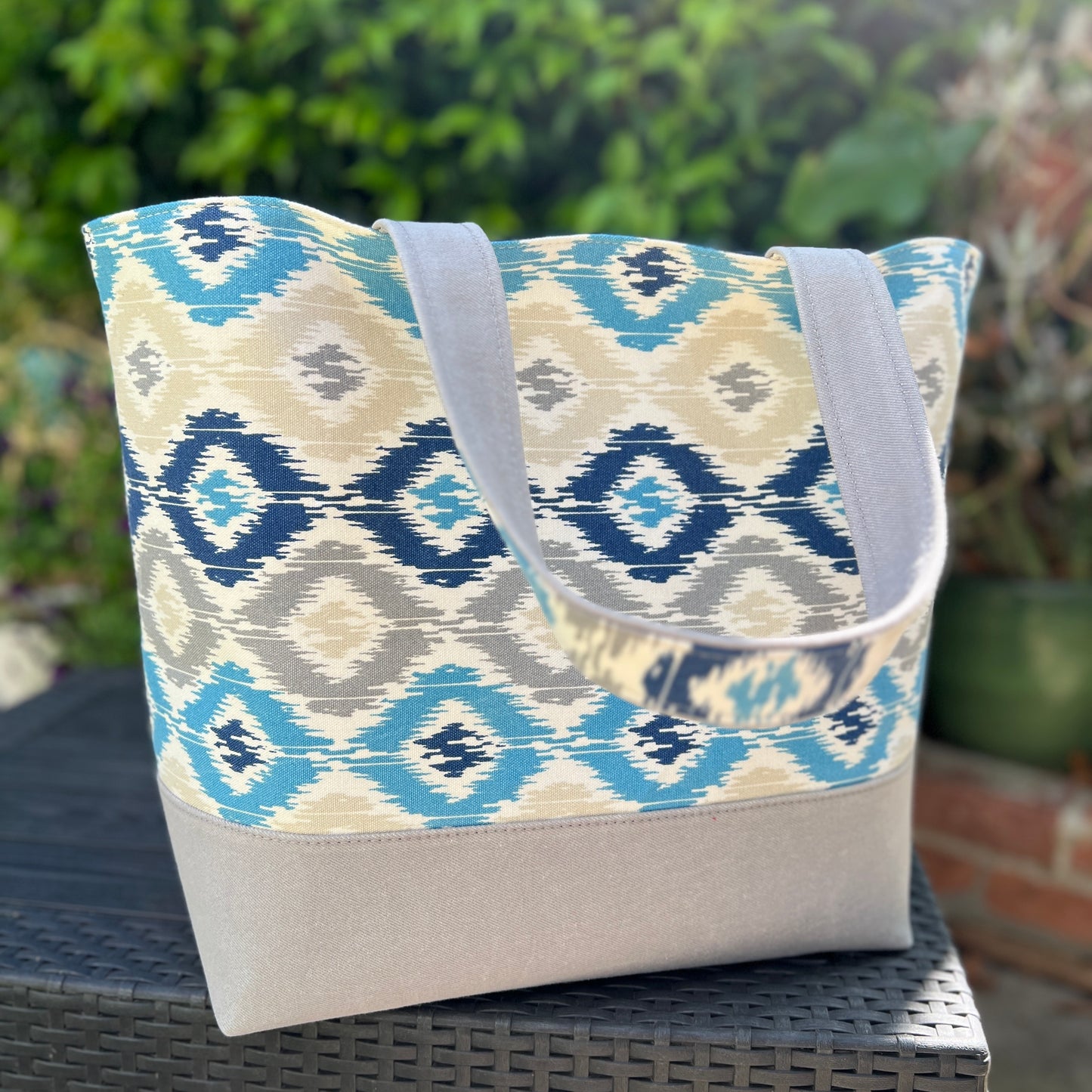 Market Tote Blue Ikat with Snap